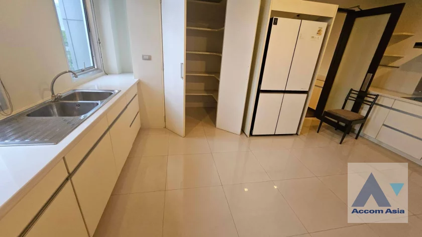 9  2 br Apartment For Rent in Sathorn ,Bangkok BRT Thanon Chan at Low Rise Residence AA45308