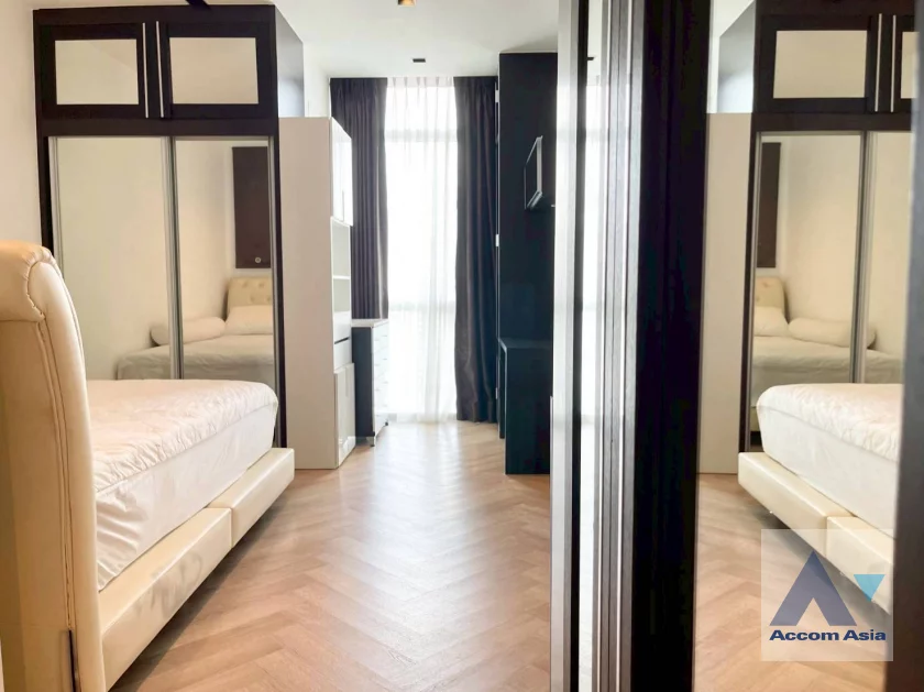 16  2 br Condominium For Rent in Ploenchit ,Bangkok BTS Ploenchit at Athenee Residence AA45320
