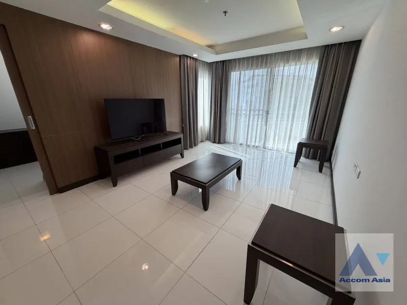 unit 3 Bedrooms  Apartment For Rent & Sale in Sukhumvit, Bangkok  near BTS Ekkamai (AA45341)
