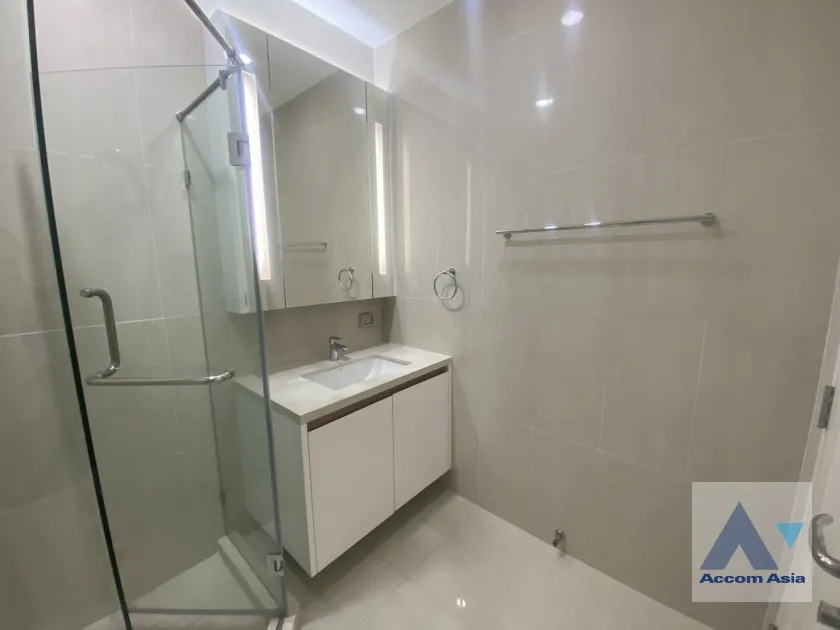 12  2 br Condominium for rent and sale in Ploenchit ,Bangkok BTS Chitlom at Q Langsuan  AA45354