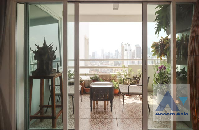 18  3 br Condominium For Sale in Sukhumvit ,Bangkok BTS Phrom Phong at Regent On The Park 3 AA45378