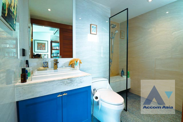 28  3 br Condominium For Sale in Sukhumvit ,Bangkok BTS Phrom Phong at Regent On The Park 3 AA45378