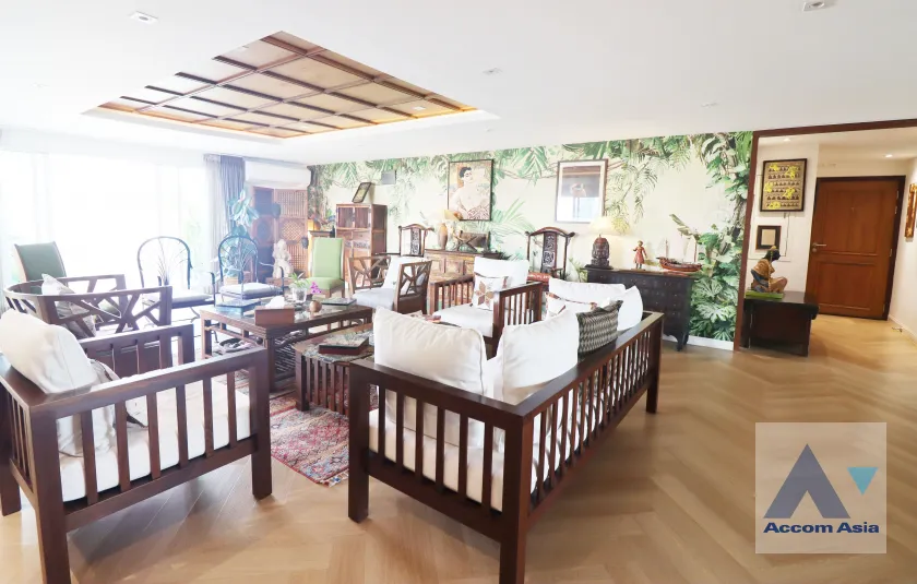  1  3 br Condominium For Sale in Sukhumvit ,Bangkok BTS Phrom Phong at Regent On The Park 3 AA45378