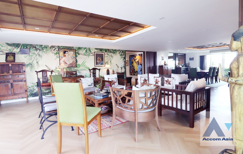  1  3 br Condominium For Sale in Sukhumvit ,Bangkok BTS Phrom Phong at Regent On The Park 3 AA45378