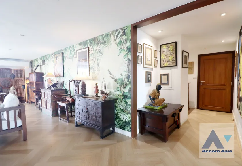  1  3 br Condominium For Sale in Sukhumvit ,Bangkok BTS Phrom Phong at Regent On The Park 3 AA45378