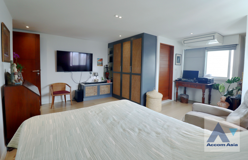 29  3 br Condominium For Sale in Sukhumvit ,Bangkok BTS Phrom Phong at Regent On The Park 3 AA45378