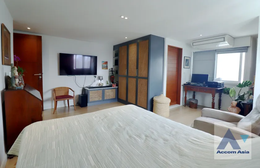 22  3 br Condominium For Sale in Sukhumvit ,Bangkok BTS Phrom Phong at Regent On The Park 3 AA45378