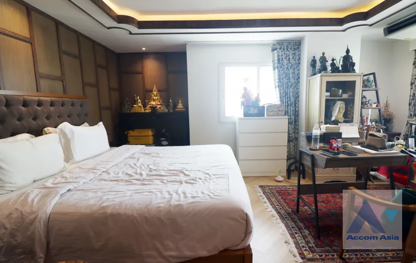 24  3 br Condominium For Sale in Sukhumvit ,Bangkok BTS Phrom Phong at Regent On The Park 3 AA45378