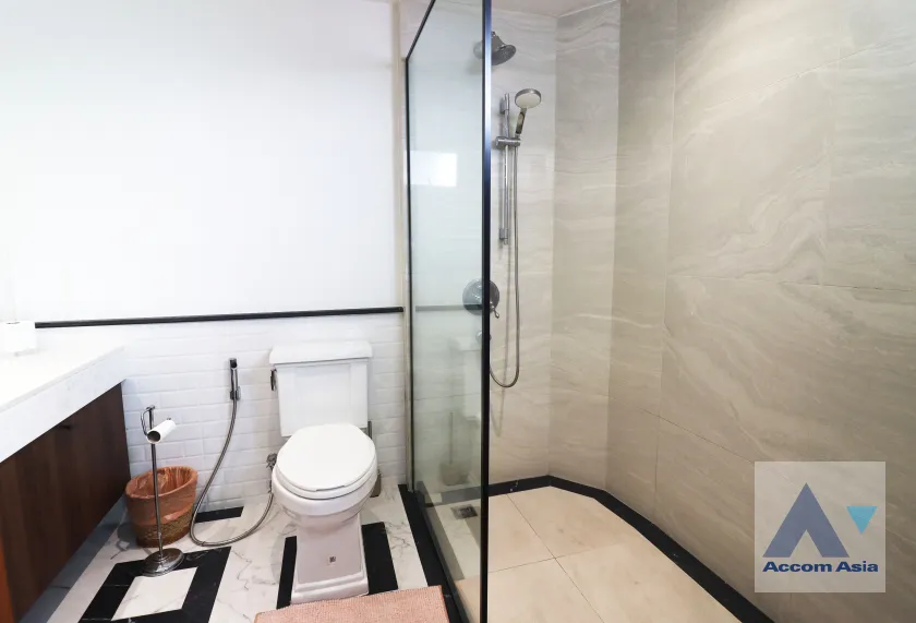 30  3 br Condominium For Sale in Sukhumvit ,Bangkok BTS Phrom Phong at Regent On The Park 3 AA45378