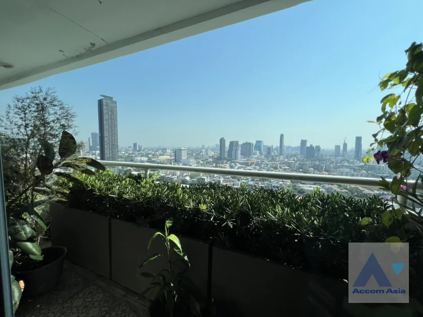 28  3 br Condominium For Sale in Sukhumvit ,Bangkok BTS Phrom Phong at Regent On The Park 3 AA45378