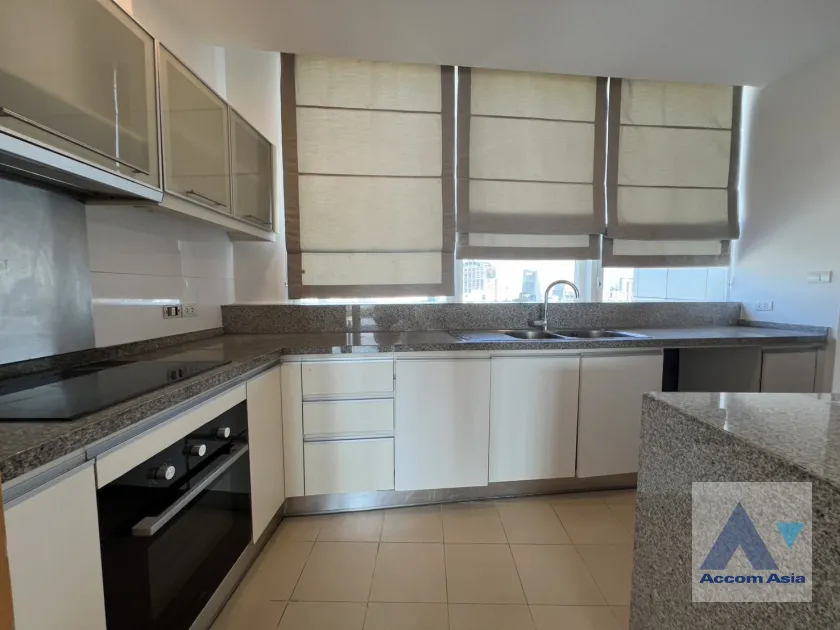 6  3 br Condominium For Sale in Sukhumvit ,Bangkok BTS Asok - MRT Sukhumvit at Millennium Residence @ Sukhumvit AA45379