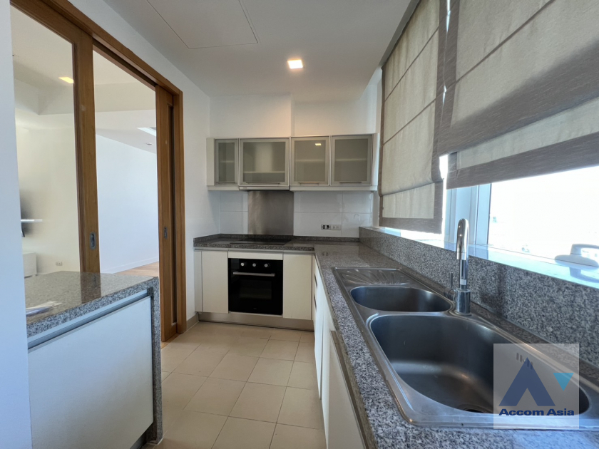 5  3 br Condominium For Sale in Sukhumvit ,Bangkok BTS Asok - MRT Sukhumvit at Millennium Residence @ Sukhumvit AA45379