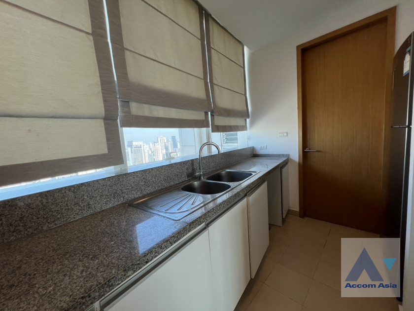 11  3 br Condominium For Sale in Sukhumvit ,Bangkok BTS Asok - MRT Sukhumvit at Millennium Residence @ Sukhumvit AA45379