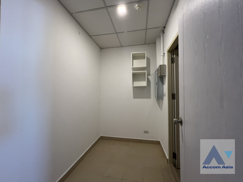 13  3 br Condominium For Sale in Sukhumvit ,Bangkok BTS Asok - MRT Sukhumvit at Millennium Residence @ Sukhumvit AA45379