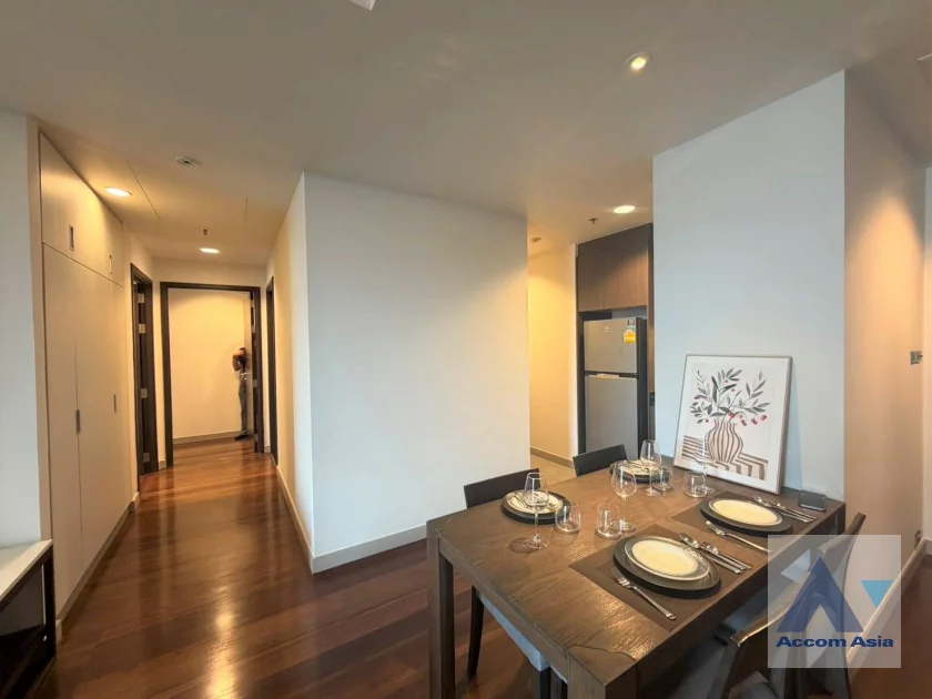 5  2 br Apartment for rent and sale in Sukhumvit ,Bangkok  at Modern Apartment AA45381