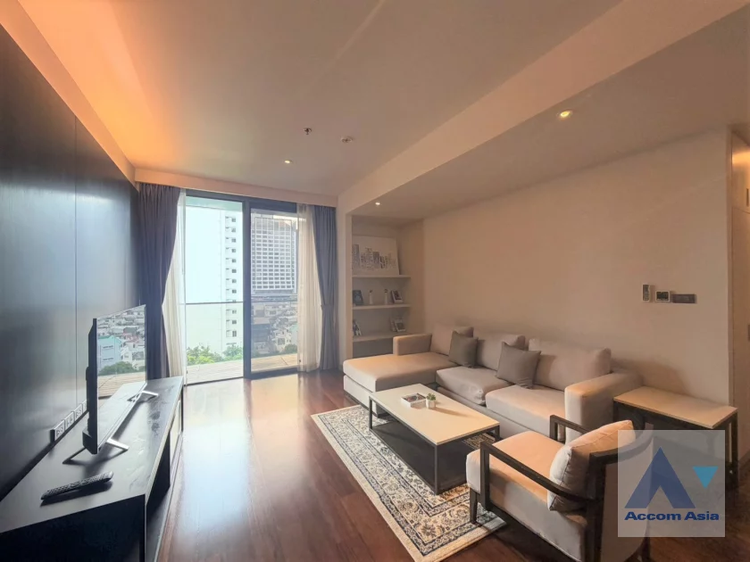  1  2 br Apartment for rent and sale in Sukhumvit ,Bangkok  at Modern Apartment AA45381