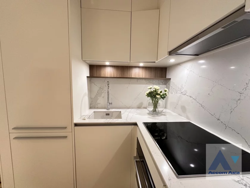 8  1 br Condominium For Rent in Ploenchit ,Bangkok MRT Lumphini at ONE Bangkok AA45382