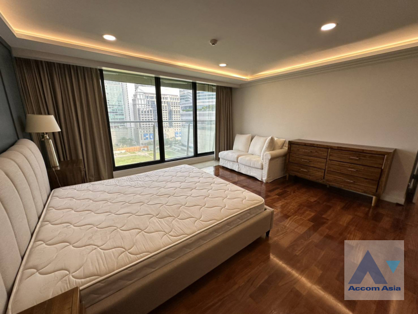 11  3 br Condominium For Rent in Ploenchit ,Bangkok BTS Chitlom at New House AA45385