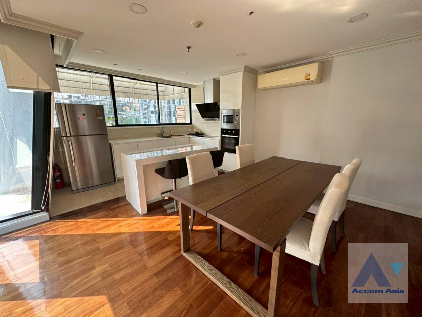  1  3 br Condominium For Rent in Ploenchit ,Bangkok BTS Chitlom at New House AA45385