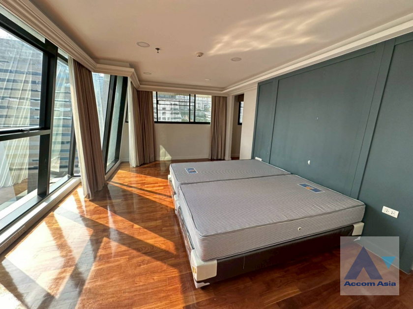 12  3 br Condominium For Rent in Ploenchit ,Bangkok BTS Chitlom at New House AA45385
