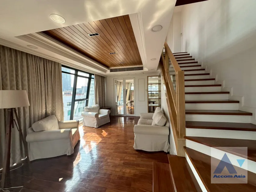 unitDuplex Condo |  3 Bedrooms  Condominium For Rent in Ploenchit, Bangkok  near BTS Chitlom (AA45385)