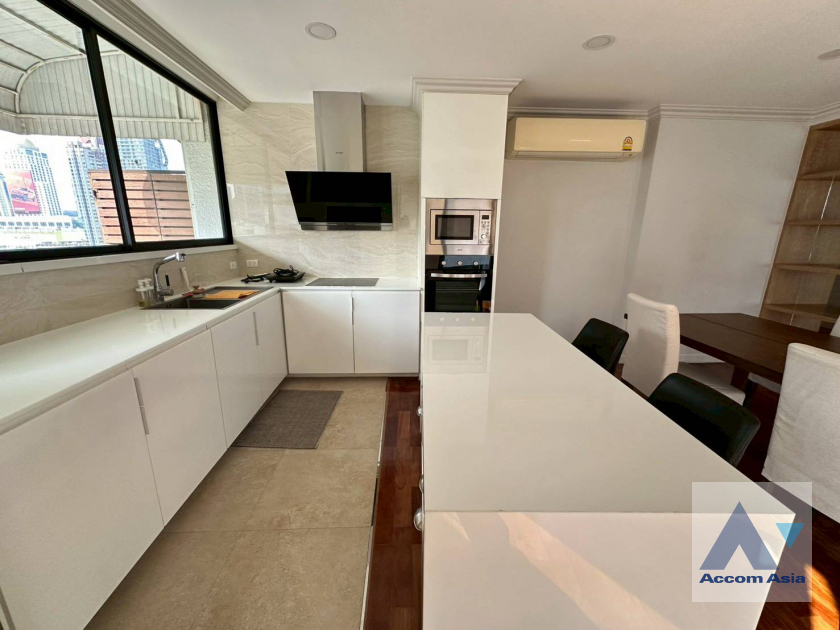 14  3 br Condominium For Rent in Ploenchit ,Bangkok BTS Chitlom at New House AA45385