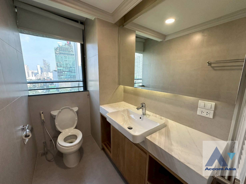 17  3 br Condominium For Rent in Ploenchit ,Bangkok BTS Chitlom at New House AA45385