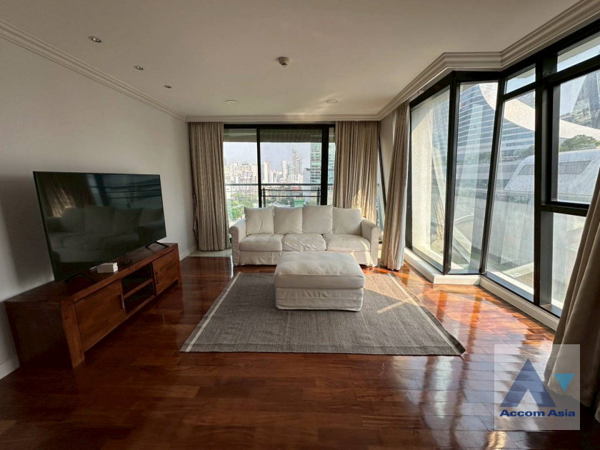 8  3 br Condominium For Rent in Ploenchit ,Bangkok BTS Chitlom at New House AA45385