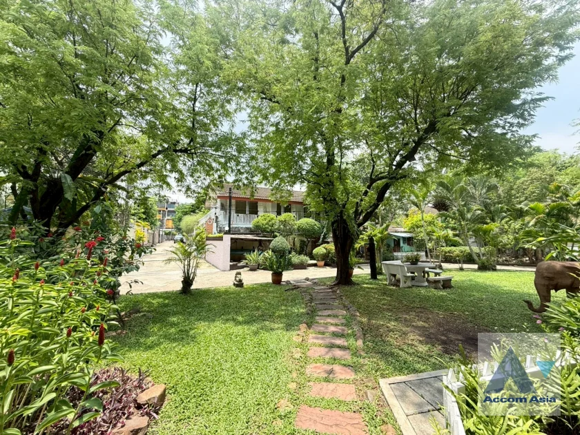 44  5 br House For Rent in Phaholyothin ,Bangkok BTS Ari AA45411