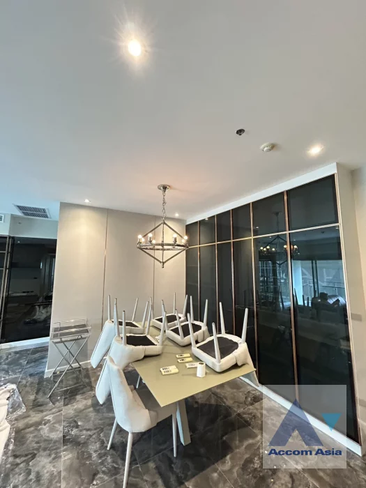 unit 2 Bedrooms  Condominium For Rent in Sukhumvit, Bangkok  near BTS Phrom Phong (AA45503)