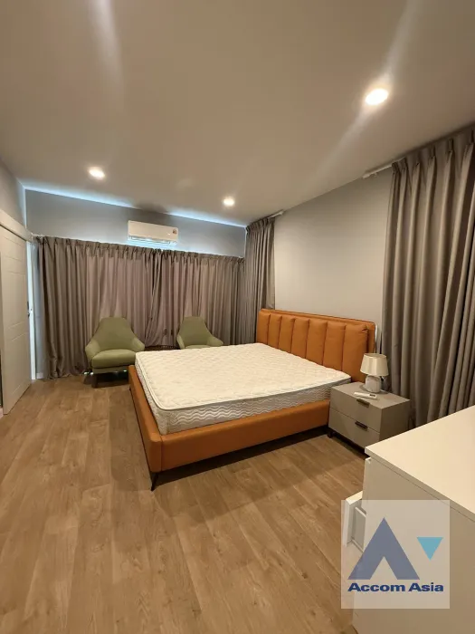 unitPrivate Swimming Pool |  5 Bedrooms  House For Rent in Krungthep Kreetha, Bangkok  near ARL Hua Mak (AA45539)