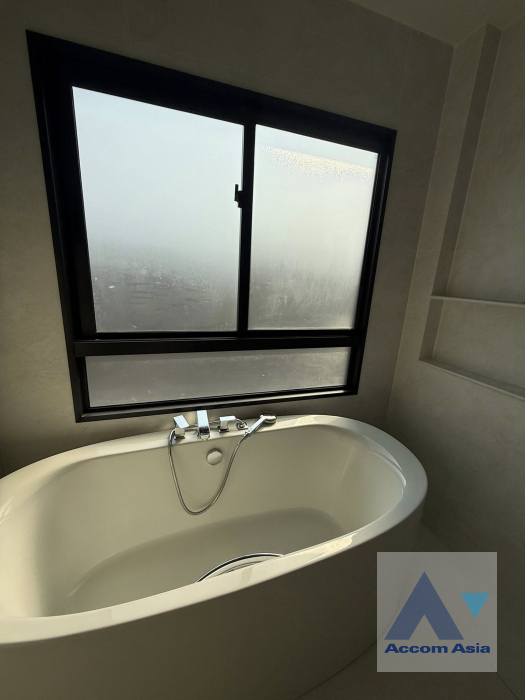 9  5 br House For Rent in Krungthep Kreetha ,Bangkok ARL Hua Mak AA45539