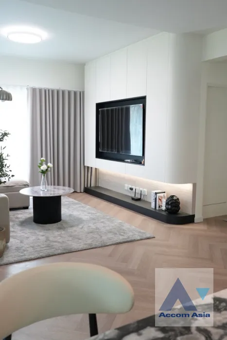 unitCorner Unit, Fully Furnished |  4 Bedrooms  House For Rent in Samutprakan, Samutprakan  (AA45566)