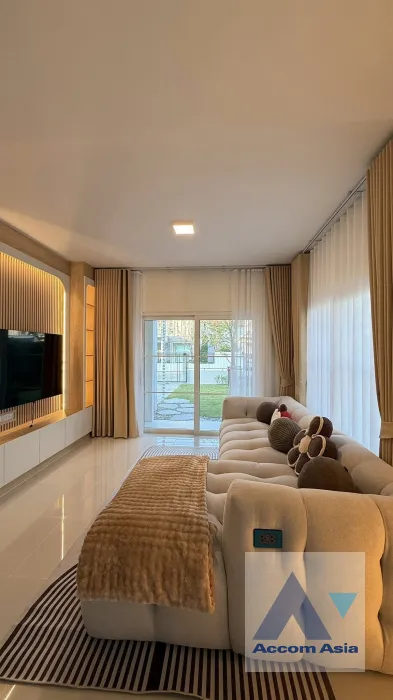  1  4 br House for rent and sale in Samutprakan ,Samutprakan  at Villaggio 3 Srinakarin Bangna AA45580