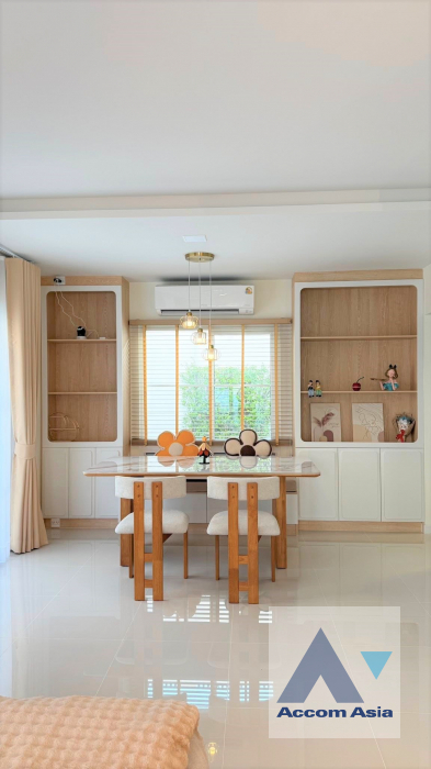  1  4 br House for rent and sale in Samutprakan ,Samutprakan  at Villaggio 3 Srinakarin Bangna AA45580