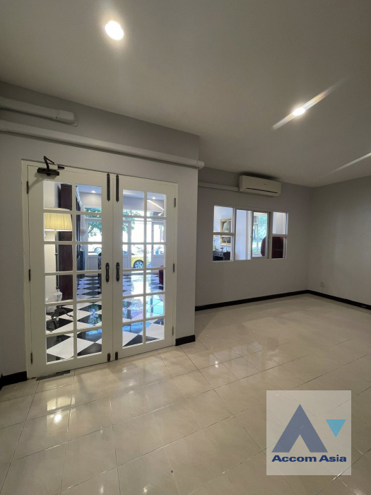 7  5 br House For Rent in Krungthep Kreetha ,Bangkok  AA45581