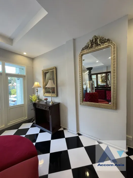 5  5 br House For Rent in Krungthep Kreetha ,Bangkok  AA45581