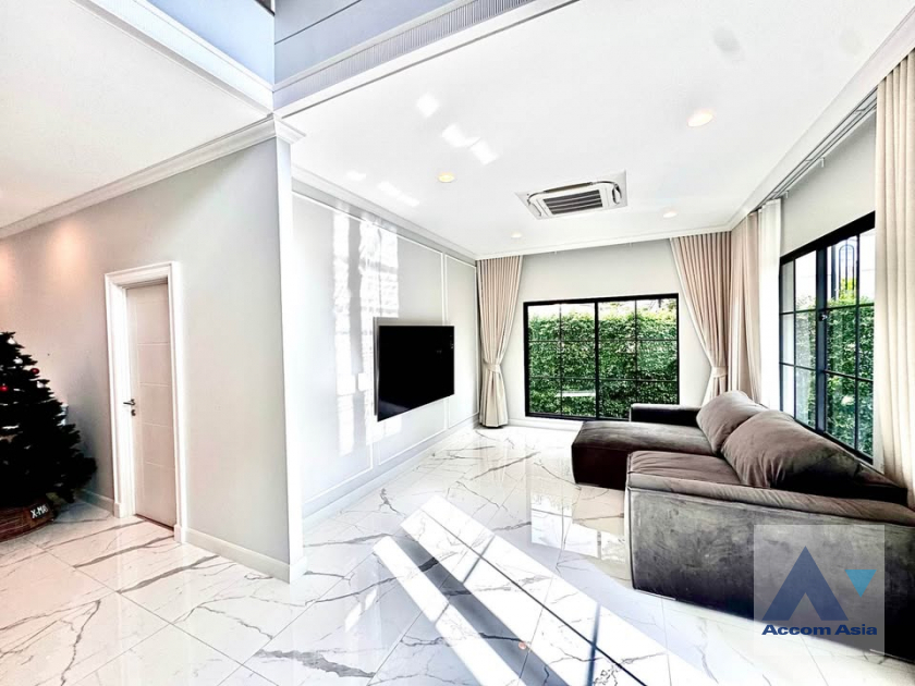  1  4 br House For Rent in Samutprakan ,Samutprakan  at Setthasiri Bangna Suvarnabhumi AA45583