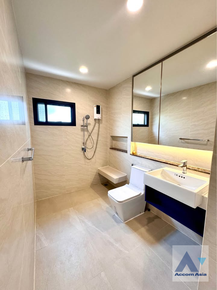 17  4 br House For Rent in Samutprakan ,Samutprakan  at Setthasiri Bangna Suvarnabhumi AA45583