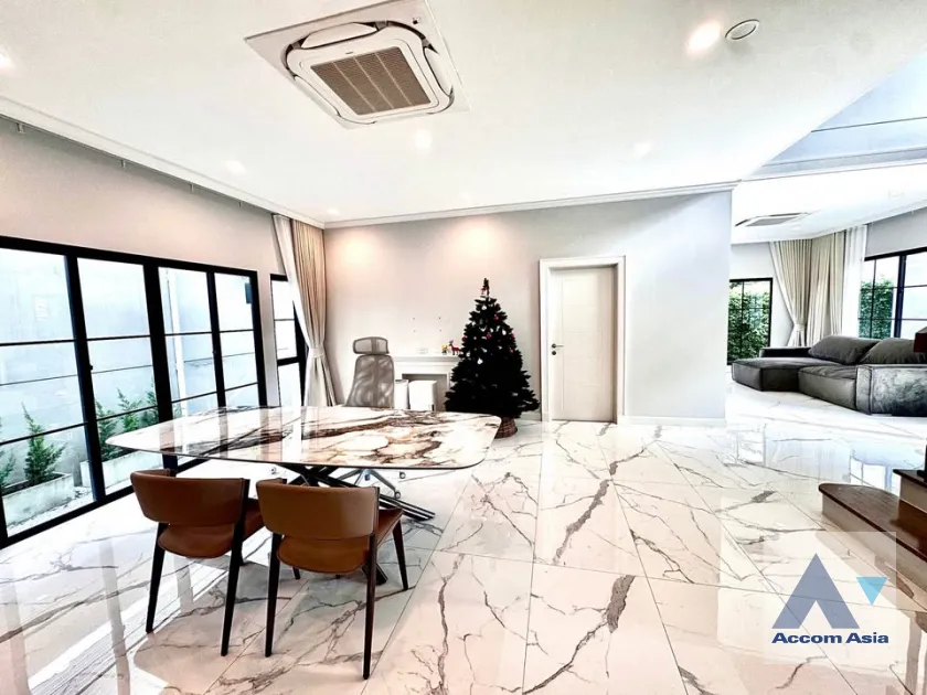  1  4 br House For Rent in Samutprakan ,Samutprakan  at Setthasiri Bangna Suvarnabhumi AA45583