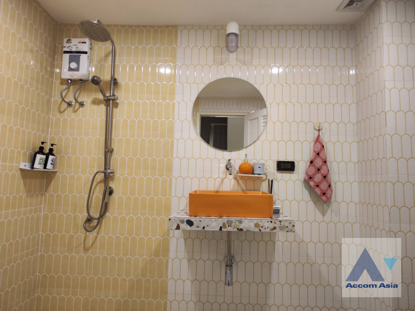 23  4 br House for rent and sale in Sathorn ,Bangkok BTS Saphan Taksin AA45585