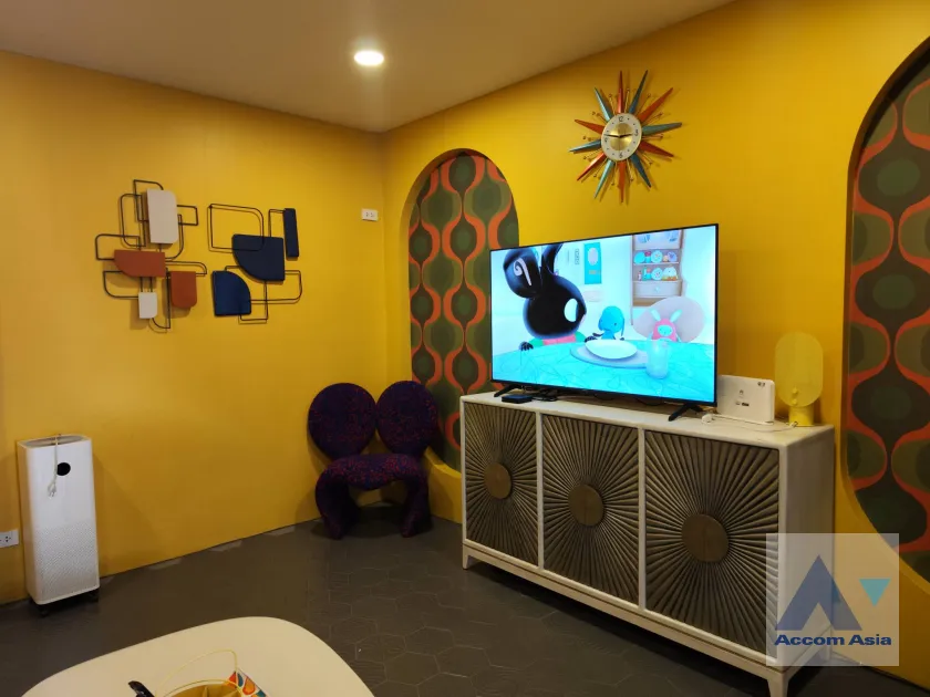 unitFully Furnished |  4 Bedrooms  House For Rent & Sale in Sathorn, Bangkok  near BTS Saphan Taksin (AA45585)