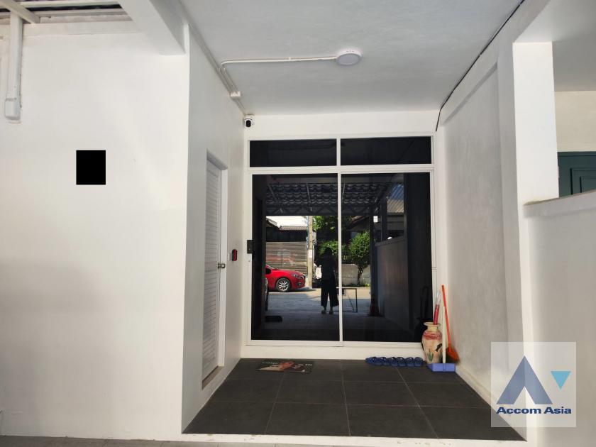 27  4 br House for rent and sale in Sathorn ,Bangkok BTS Saphan Taksin AA45585