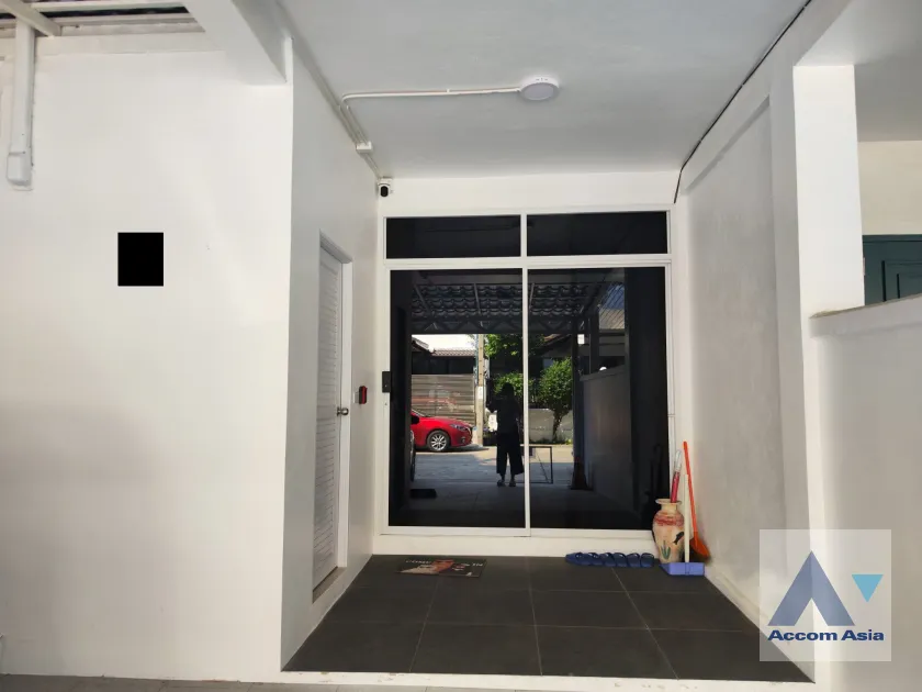 27  4 br House for rent and sale in Sathorn ,Bangkok BTS Saphan Taksin AA45585