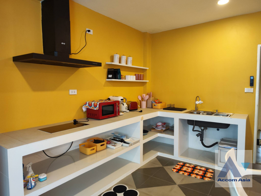 7  4 br House for rent and sale in Sathorn ,Bangkok BTS Saphan Taksin AA45585