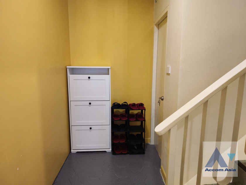 10  4 br House for rent and sale in Sathorn ,Bangkok BTS Saphan Taksin AA45585