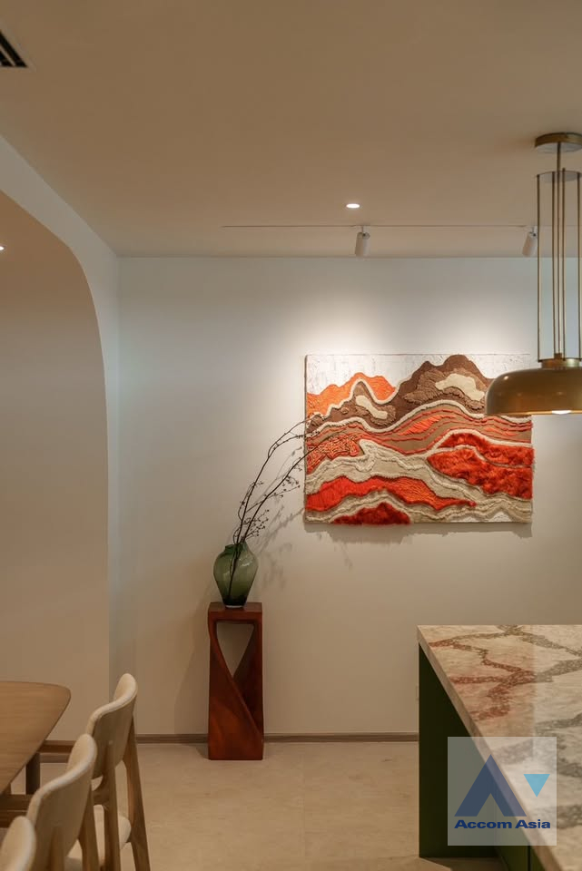 5  4 br Townhouse For Sale in Lat Phrao ,Bangkok MRT Huai Khwang AA45590