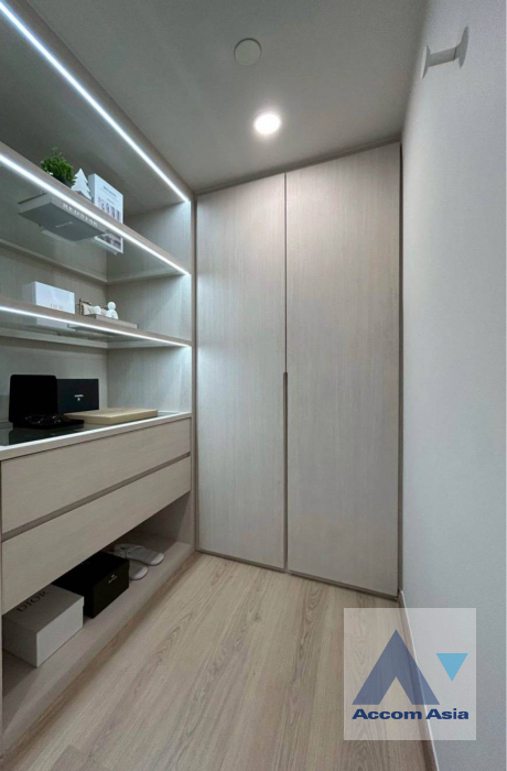 5  1 br Condominium for rent and sale in Sukhumvit ,Bangkok MRT Queen Sirikit National Convention Center at Life Rama 4-Asoke AA45591