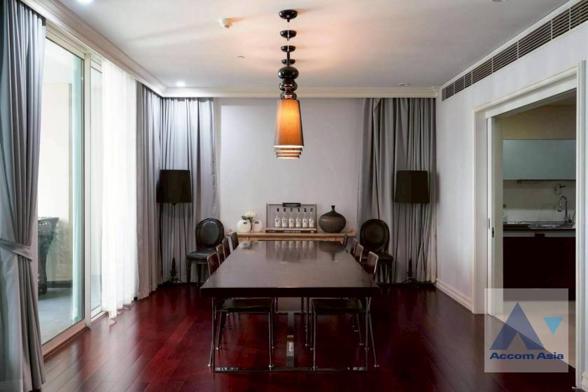  2  3 br Condominium For Rent in Ploenchit ,Bangkok BTS Chitlom at The Park Chidlom AA45595