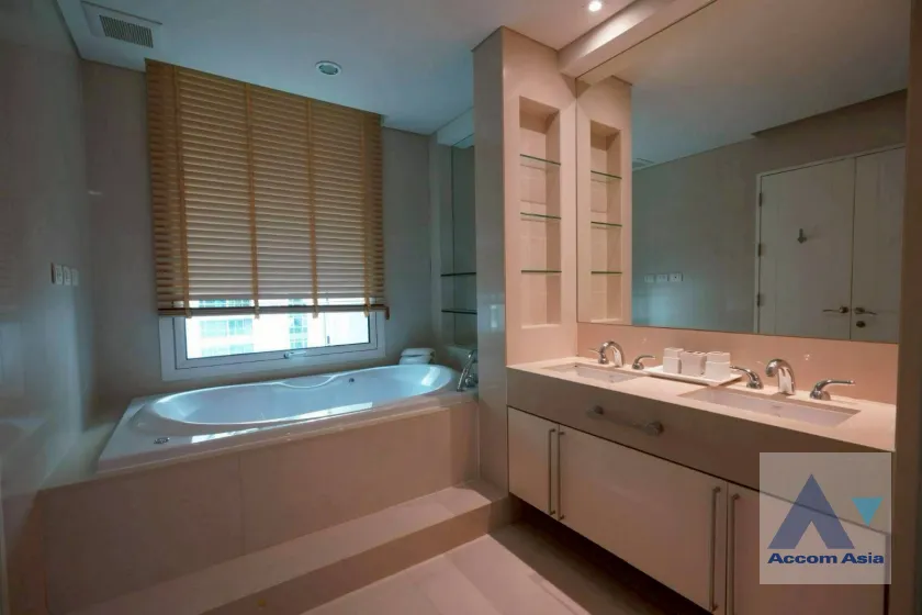 11  3 br Condominium For Rent in Ploenchit ,Bangkok BTS Chitlom at The Park Chidlom AA45595